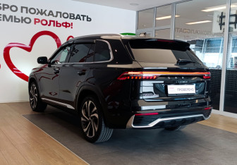 Подержанный автомобиль Geely Monjaro 2025 года (6 фото)