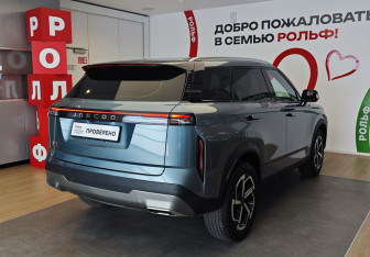 Подержанный автомобиль Jaecoo J7 2024 года (4 фото)