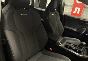 Новый Toyota RAV4 2026 (10 фото)