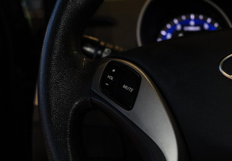 Подержанный автомобиль Hyundai Elantra Sedan 2015 года (10 фото)