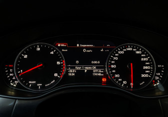 Подержанный автомобиль Audi A6 Sedan 2017 года (24 фото)