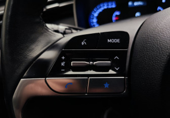 Подержанный автомобиль Hyundai Tucson 2022 года (12 фото)