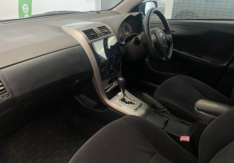 Подержанный автомобиль Toyota Corolla Wagon 2007 года (7 фото)
