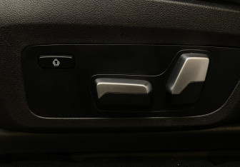 Подержанный автомобиль BMW X3 2020 года (17 фото)