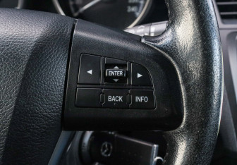 Подержанный автомобиль Mazda 3 Sedan 2013 года (16 фото)