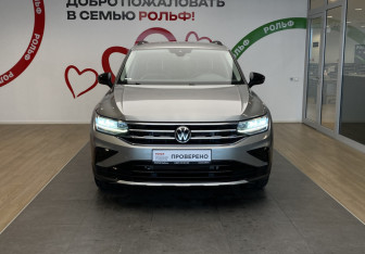 Подержанный автомобиль Volkswagen Tiguan 2021 года (2 фото)