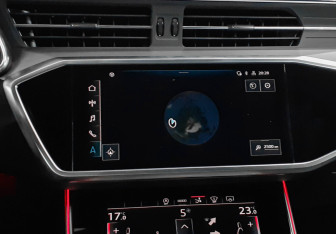 Подержанный автомобиль Audi A7 2021 года (20 фото)