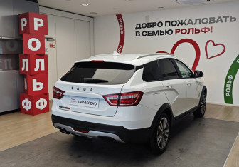 Подержанный автомобиль LADA (ВАЗ) Vesta Wagon 2021 года (4 фото)