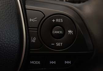 Подержанный автомобиль Toyota RAV4 2024 года (22 фото)