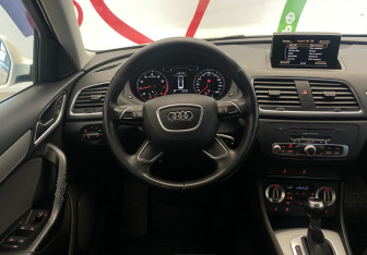 Подержанный автомобиль Audi Q3 2013 года (11 фото)