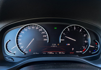 Подержанный автомобиль BMW X3 2020 года (26 фото)