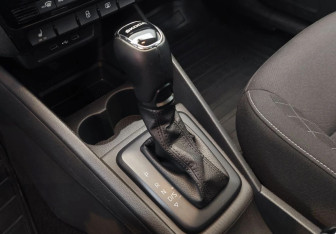 Подержанный автомобиль Skoda Rapid Liftback 2021 года (13 фото)