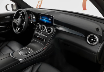 Подержанный автомобиль Mercedes-Benz GLC Coupe 2021 года (9 фото)