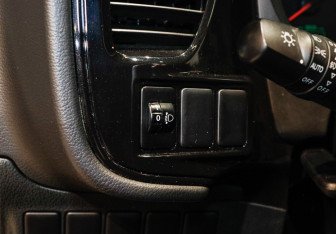 Подержанный автомобиль Mitsubishi Outlander 2022 года (13 фото)