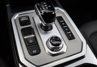 Подержанный автомобиль JAC T9 2024 года (20 фото)