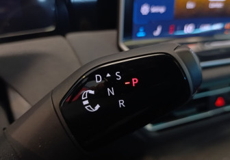 Подержанный автомобиль Volkswagen Tiguan 2025 года (30 фото)