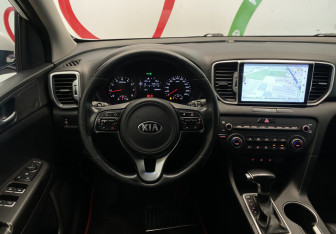 Подержанный автомобиль Kia Sportage 2018 года (12 фото)