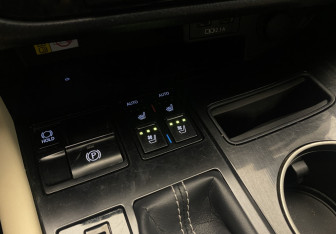 Подержанный автомобиль Lexus RX 2021 года (18 фото)