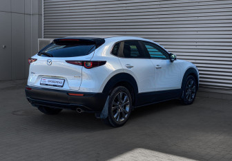 Подержанный автомобиль Mazda CX-30 2021 года (4 фото)