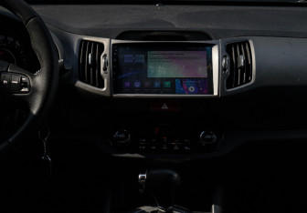 Подержанный автомобиль Kia Sportage 2011 года (10 фото)