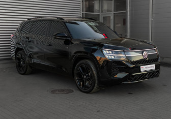 Подержанный автомобиль Volkswagen Teramont 2025 года (3 фото)