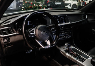Подержанный автомобиль Kia Optima Sedan 2018 года (22 фото)