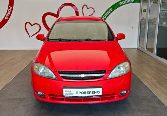 Подержанный автомобиль Chevrolet Lacetti Hatchback 2007 года (2 фото)