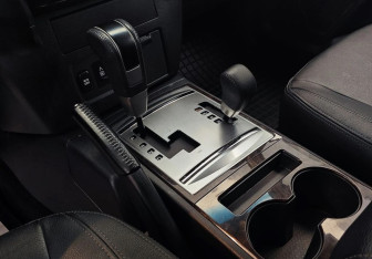 Подержанный автомобиль Mitsubishi Pajero 2019 года (10 фото)