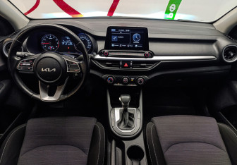 Подержанный автомобиль Kia Cerato Sedan 2021 года (9 фото)