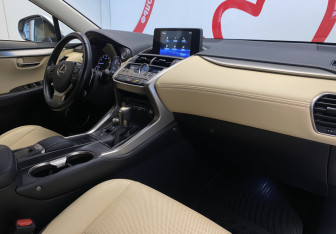Подержанный автомобиль Lexus NX 2018 года (7 фото)