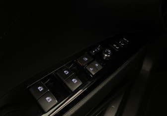 Подержанный автомобиль Toyota Camry Sedan 2020 года (32 фото)