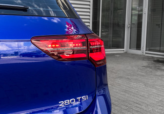 Подержанный автомобиль Volkswagen Golf Hatchback 2021 года (9 фото)