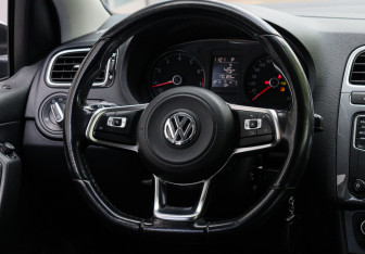 Подержанный автомобиль Volkswagen Polo Sedan 2019 года (11 фото)