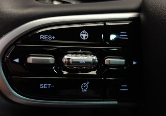 Подержанный автомобиль Omoda C5 2023 года (22 фото)