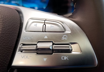 Подержанный автомобиль FAW Bestune T77 2024 года (17 фото)