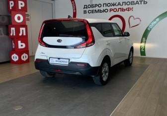 Подержанный автомобиль Kia Soul 2020 года (4 фото)