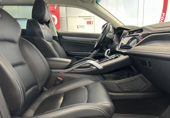 Подержанный автомобиль Geely Atlas Pro 2022 года (12 фото)