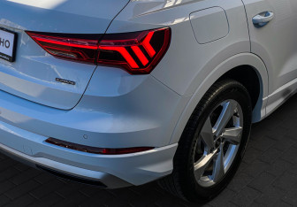 Подержанный автомобиль Audi Q3 2020 года (8 фото)