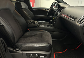 Подержанный автомобиль Audi Q7 2012 года (8 фото)