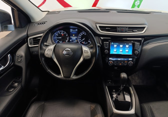 Подержанный автомобиль Nissan Qashqai 2018 года (11 фото)