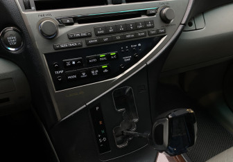 Подержанный автомобиль Lexus RX 2009 года (17 фото)