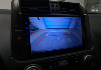 Подержанный автомобиль Toyota Land Cruiser Prado 2012 года (20 фото)