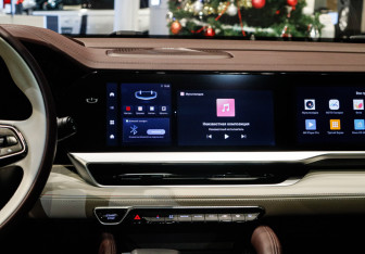 Подержанный автомобиль Geely Monjaro 2023 года (21 фото)