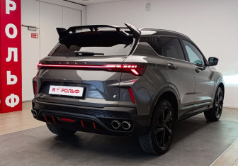 Подержанный автомобиль Geely Coolray 2023 года (4 фото)