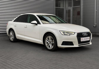 Подержанный автомобиль Audi A4 Sedan 2018 года (3 фото)
