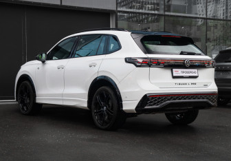 Подержанный автомобиль Volkswagen Tiguan 2025 года (6 фото)