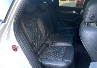 Подержанный автомобиль Audi SQ5 2020 года (12 фото)