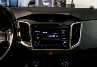 Подержанный автомобиль Hyundai Creta 2019 года (18 фото)