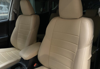 Подержанный автомобиль Toyota RAV4 2017 года (25 фото)