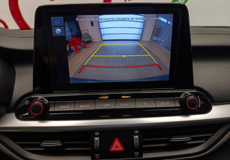 Подержанный автомобиль Kia Cerato Sedan 2021 года (11 фото)